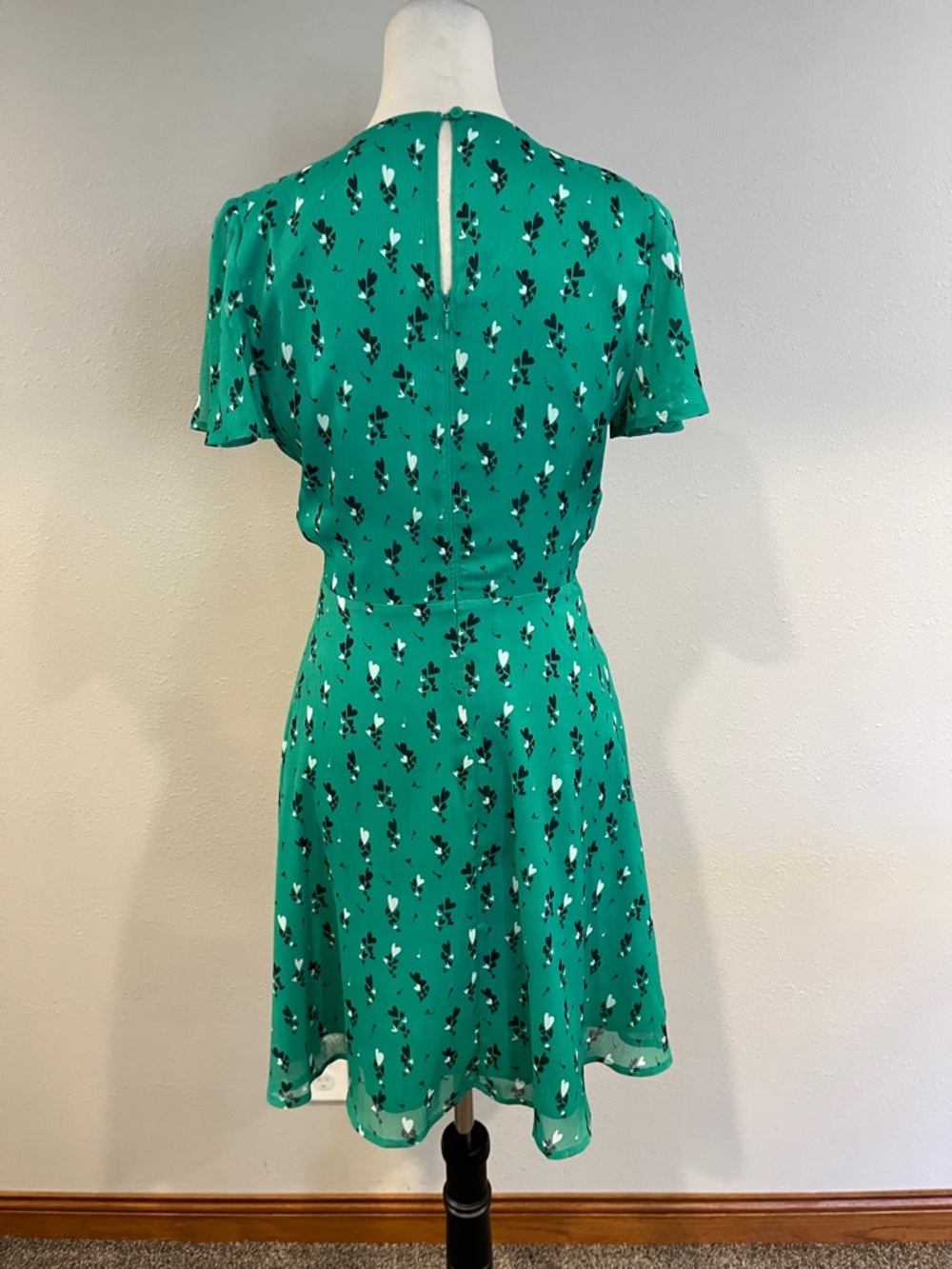 MaisonJules  short sleeve heart print‎ fake Wrap Dress size 4 - Picture 6 of 13